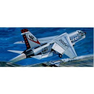 1:32 F-8J Crusader