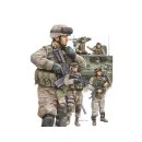 1:35 Modern U.S. Army Armor Crewman & Infantry