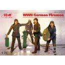1:35 WWII German Firemen (4 figures)