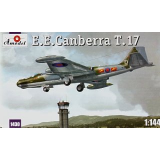 BAC/EE CANBERRA T.17
