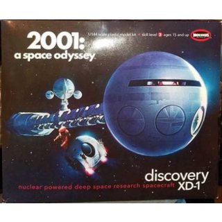 "1/144 Moebius ""Discovery"" from 2001: A Space Odyssey USS Discovery One …"