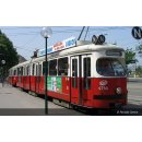 Straßenbahn, Typ DUEWAG GT6, Version Wien in...