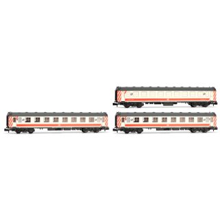 "RENFE, 3-tlg. Set Reisezugwagen 5000 in „Regionales""-Lackierung, bestehend aus 1 x „Manso""-Wagen und 2 x Abteilwagen, Ep. V"