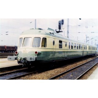 SNCF, Dieseltriebwagen RGP I mit Beiwagen, original grün-beige Farbgebung, Ep. IV
