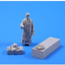 1:35 Military Chaplain + Coffin & Chaplet